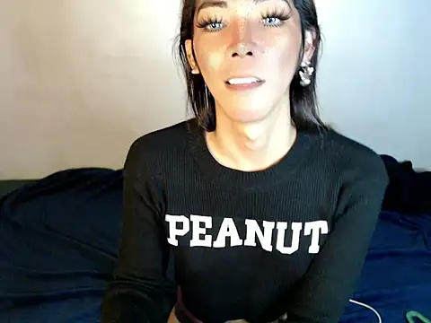 Snapshot of perly_169 chatting on 25, 1, 2025 perly 169 online show from 25, 1, 2025