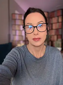 Snapshot of Fiona_Kent_ chatting on 16, 2, 2025 Fiona Kent online show from 16, 2, 2025