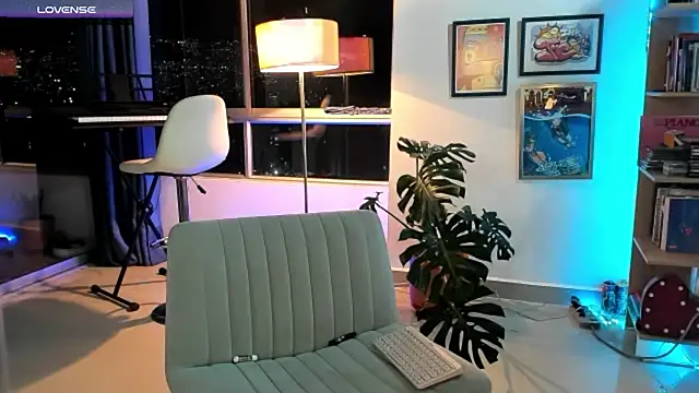 Snapshot of tastymeli chatting on 9, 12, 2024 tastymeli online show from 9, 12, 2024