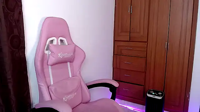 Snapshot of tastymeli chatting on 31, 12, 2024 tastymeli online show from 31, 12, 2024