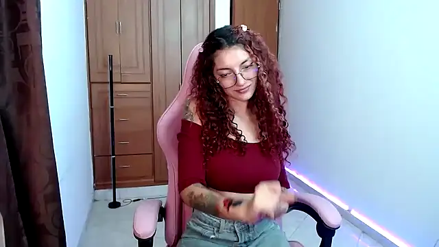 Snapshot of tastymeli chatting on 16, 1, 2025 tastymeli online show from 16, 1, 2025