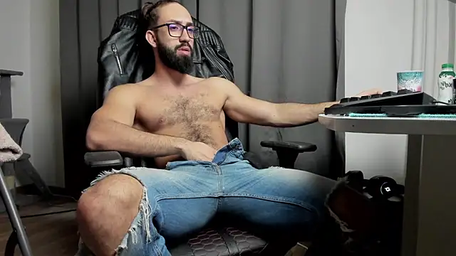 liamaesthetic online show from 8, 2, 2025