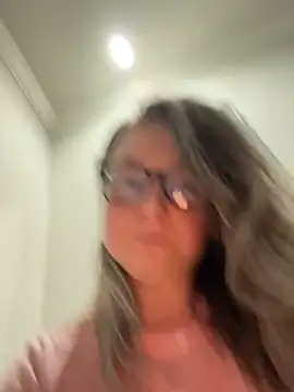 Vivian MayXxX online show from 5, 3, 2025