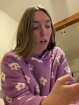 Snapshot of Daisy_Michto_Officiel chatting on 28, 1, 2025 Daisy Michto Officiel online show from 28, 1, 2025