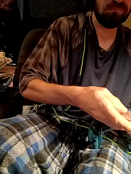 Snapshot of ShadowyTube chatting on 14, 1, 2025 ShadowyTube online show from 14, 1, 2025