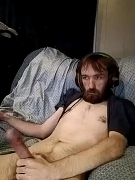 Snapshot of ShadowyTube chatting on 5, 3, 2025 ShadowyTube online show from 5, 3, 2025