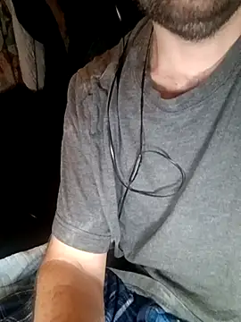 Snapshot of ShadowyTube chatting on 17, 12, 2025 ShadowyTube online show from 17, 12, 2025