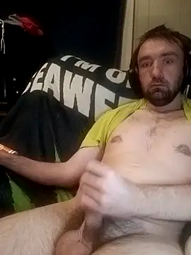 Snapshot of ShadowyTube chatting on 6, 4, 2026 ShadowyTube online show from 6, 4, 2026