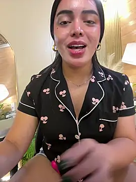 HotstuffCherrySummer online show from 11, 2, 2025