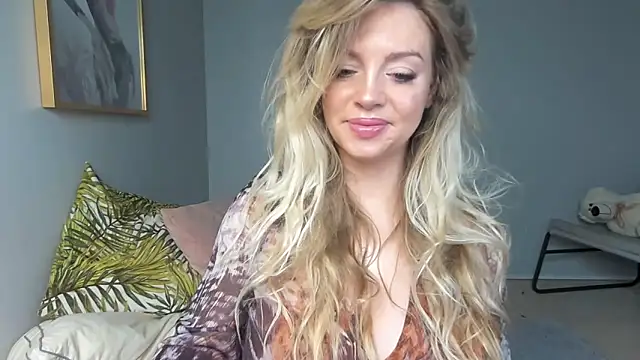 Snapshot of BelieveinEmliy chatting on 2, 1, 2025 BelieveinEmliy online show from 2, 1, 2025