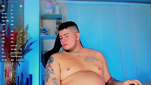 Thomas chubbyxhot online show from 13, 2, 2025