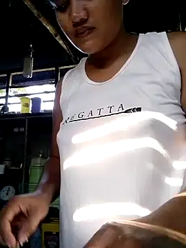 Sexiest quen online show from 14, 2, 2025