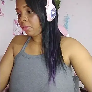 Snapshot of collegechica chatting on 23, 10, 2025 collegechica online show from 23, 10, 2025