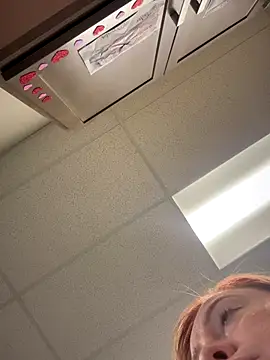 cinnatitties online show from 8, 9, 2025