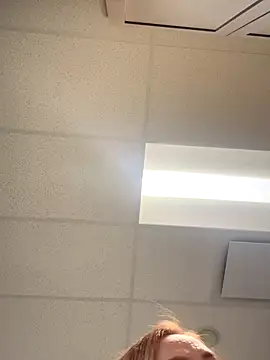 cinnatitties online show from 21, 10, 2025