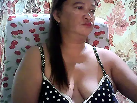 hott scarlett online show from 5, 4, 2026