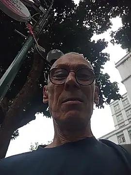 Snapshot of pierre5004 chatting on 24, 2, 2026 pierre5004 online show from 24, 2, 2026