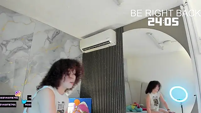 Katemoss70 online show from 17, 10, 2025