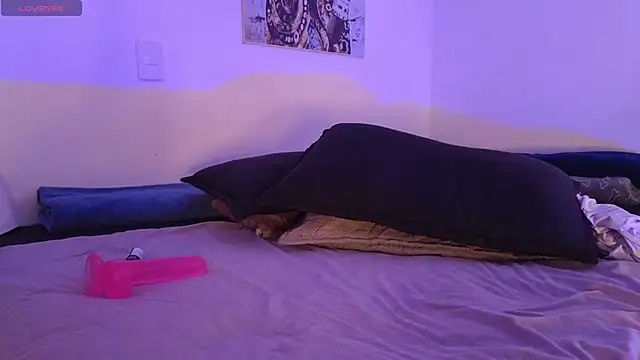 Snapshot of Corina_Ts chatting on 4, 11, 2025 Corina Ts online show from 4, 11, 2025