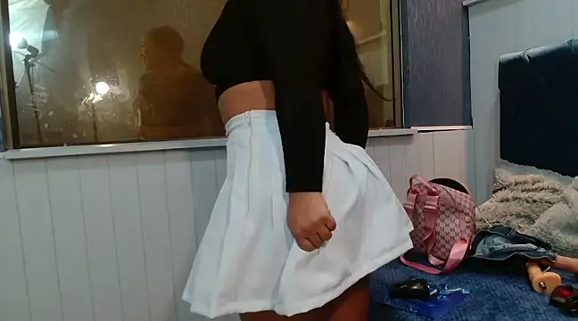 EmilyQueen3x online show from 23, 2, 2025