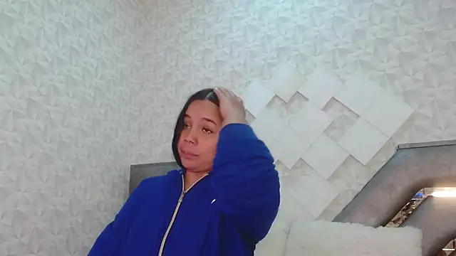 EmilyQueen3x online show from 23, 9, 2025