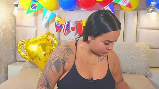 EmilyQueen3x online show from 25, 6, 2026