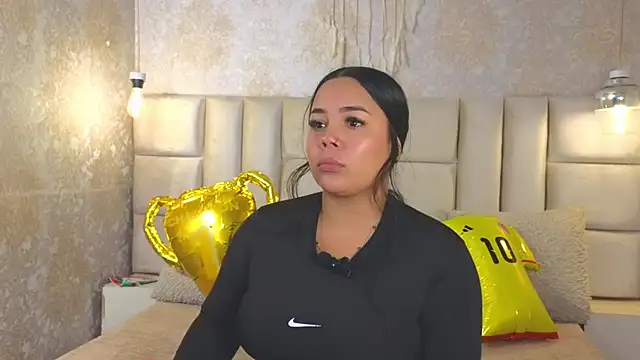 EmilyQueen3x online show from 1, 7, 2026
