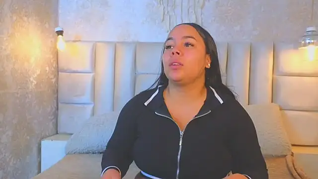 EmilyQueen3x online show from 8, 8, 2026