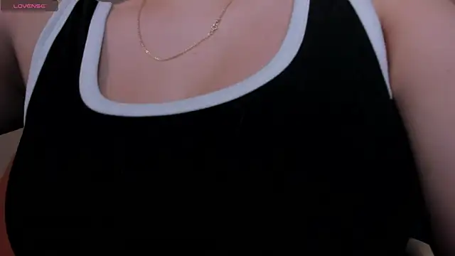 Snapshot of MartinnaBonnet chatting on 17, 3, 2025 MartinnaBonnet online show from 17, 3, 2025