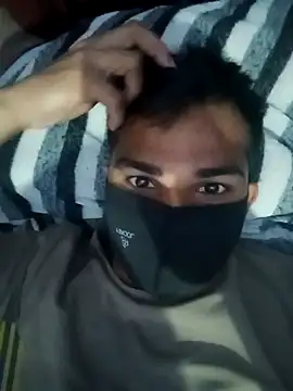 Sinewsex pussylove online show from 1, 3, 2025