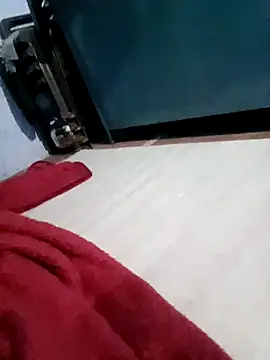 Sinewsex pussylove online show from 18, 2, 2026