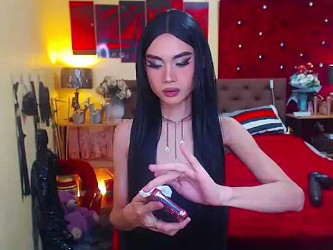 MeatyhorsecockMistress online show from 13, 11, 2025