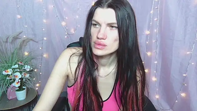 MilaLoona online show from 23, 4, 2026