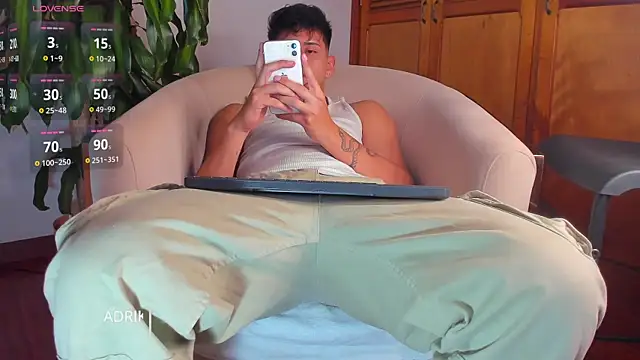 Snapshot of adrik_cano__ chatting on 4, 12, 2024 adrik cano online show from 4, 12, 2024