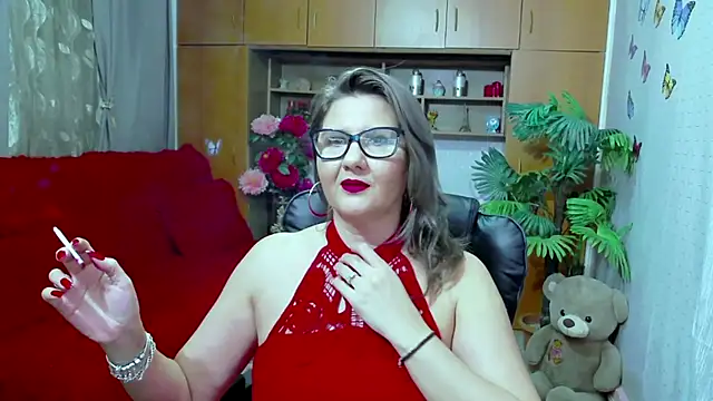 LucilleFenlys online show from 10, 12, 2024