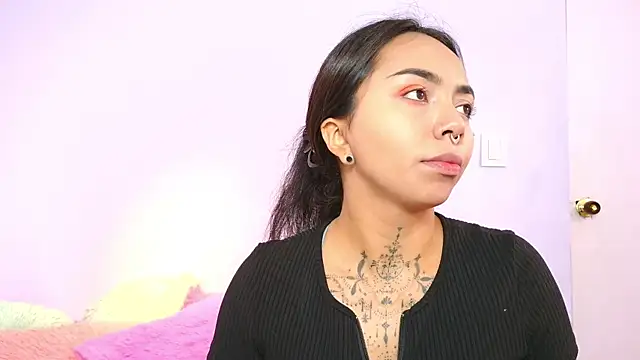 miss soffi  online show from 30, 10, 2025