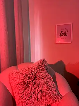 Snapshot of loolla_23 chatting on 20, 9, 2025 loolla 23 online show from 20, 9, 2025