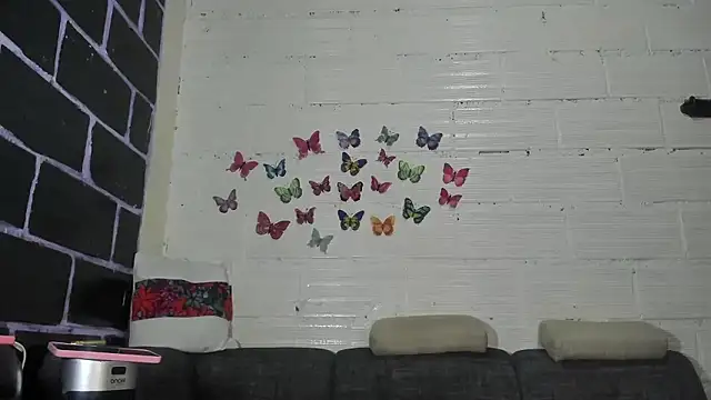 sarasandle online show from 6, 1, 2026