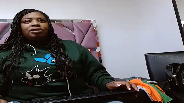 Snapshot of morenahott1 chatting on 21, 5, 2026 morenahott1 online show from 21, 5, 2026