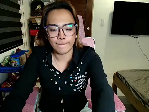 Your PrettyGirlxxx online show from 6, 3, 2026