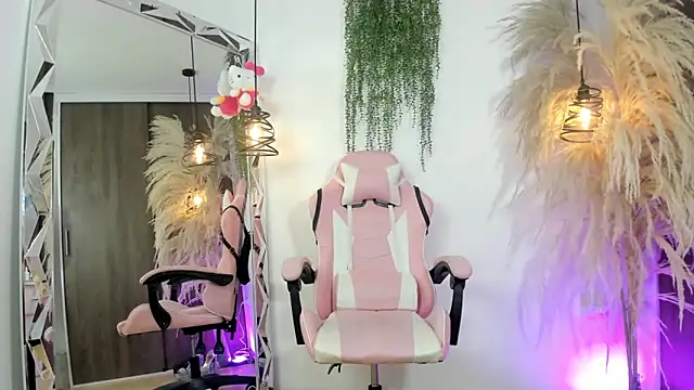 queenramoona-hot online show from 9, 5, 2026