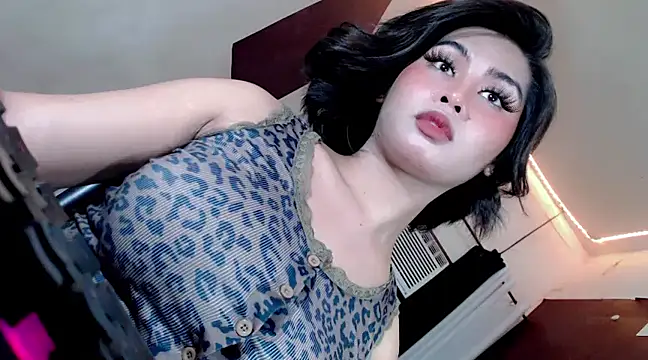 Chubbytransgirl21 online show from 25, 2, 2025