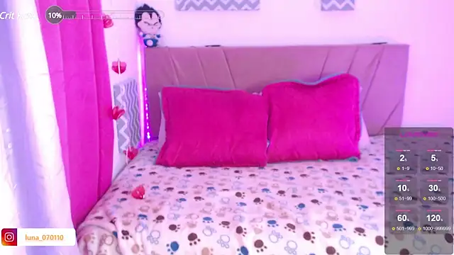 Julia 7 online show from 16, 3, 2025