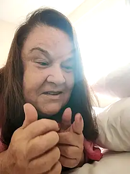 Yaya Mineira online show from 16, 3, 2025