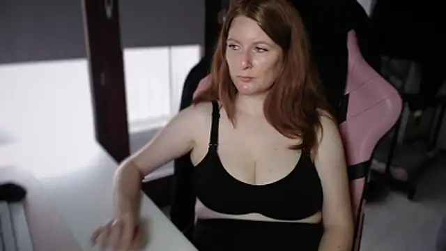 Exotic-Desire online show from 18, 12, 2025