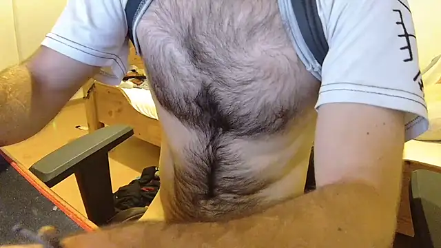 Snapshot of KmlBI26 chatting on 31, 10, 2025 KmlBI26 online show from 31, 10, 2025