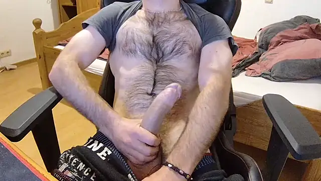 Snapshot of KmlBI26 chatting on 18, 12, 2025 KmlBI26 online show from 18, 12, 2025