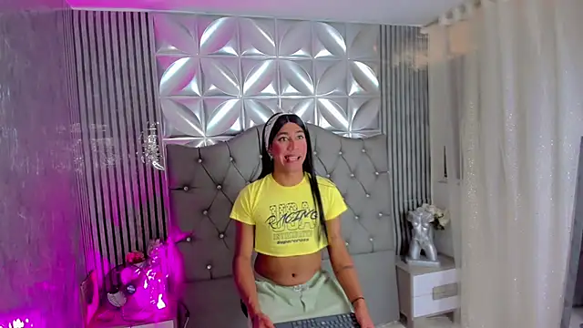 Lucia-sex online show from 3, 8, 2026