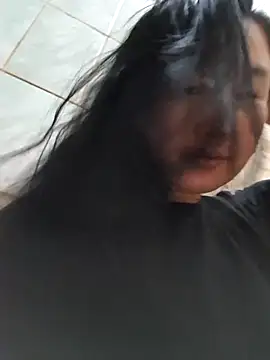 Snapshot of Bet_Lu chatting on 15, 11, 2025 Bet Lu online show from 15, 11, 2025