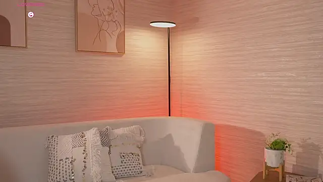 RoseFerrera online show from 20, 5, 2026